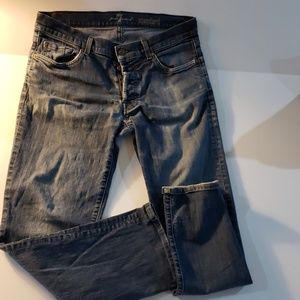 Seven for all mankind standard 33